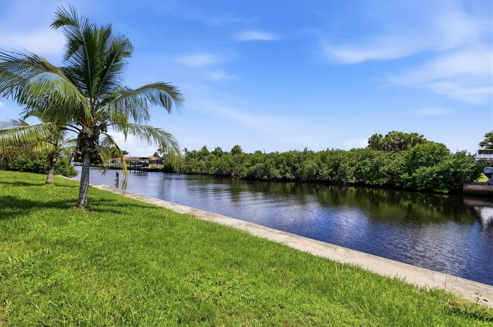 12383 QUINLAN AVENUE Port Charlotte, FL 33981