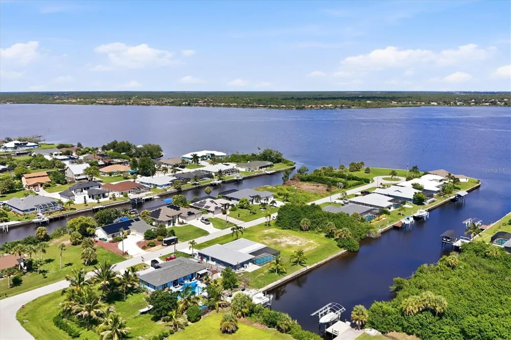 12383 QUINLAN AVENUE Port Charlotte, FL 33981
