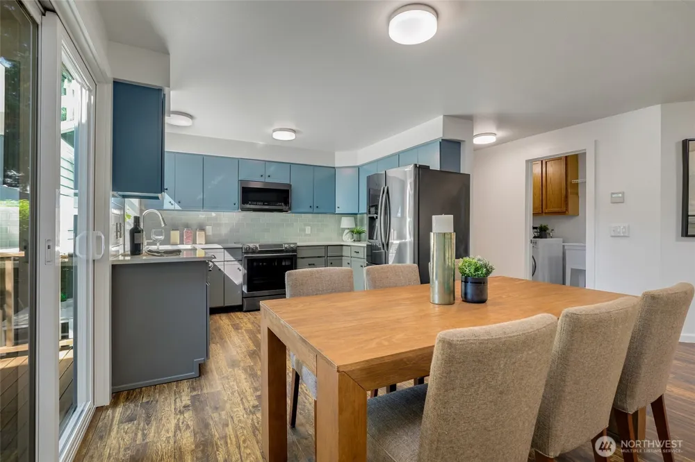 13715 26th Avenue NE Seattle, WA 98125