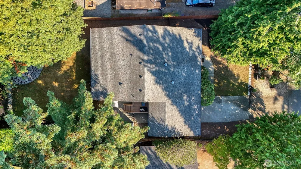 13715 26th Avenue NE Seattle, WA 98125