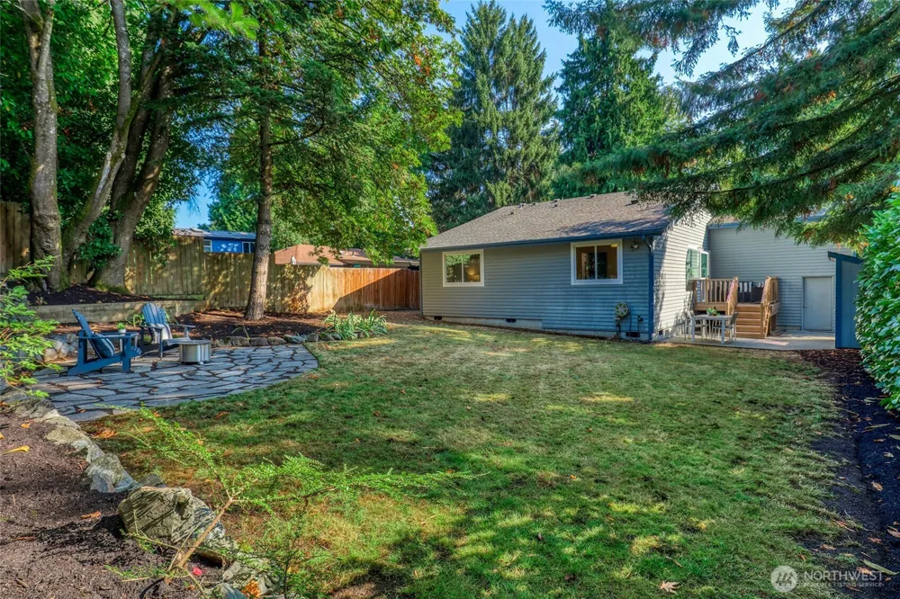 13715 26th Avenue NE Seattle, WA 98125