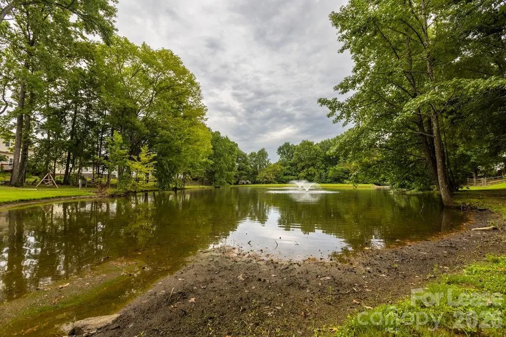 6337 Elderslie Drive Charlotte, NC 28269