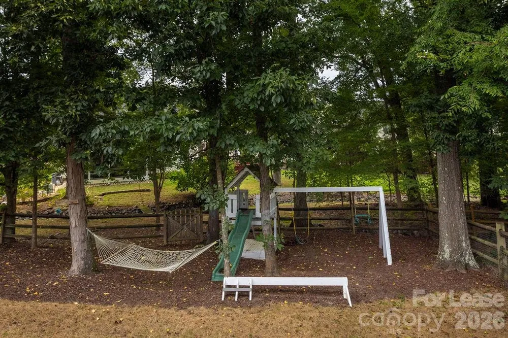 6337 Elderslie Drive Charlotte, NC 28269