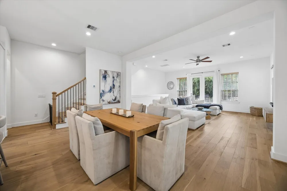 956 Dunleigh Meadows Lane Houston, TX 77055