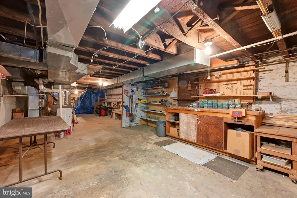 338 E UNION STREET Burlington, NJ 08016