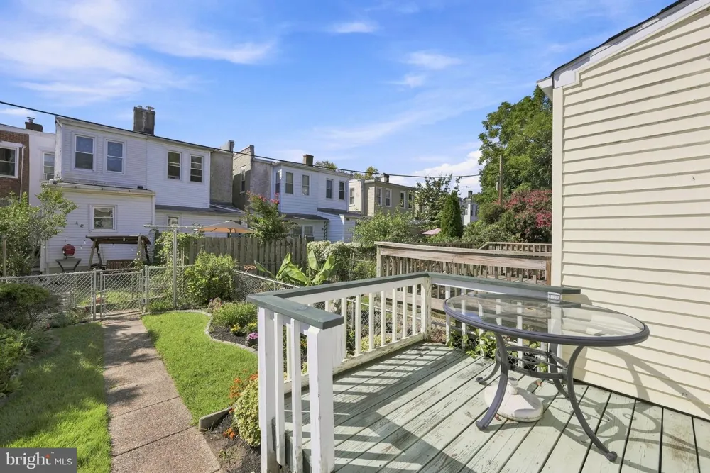 338 E UNION STREET Burlington, NJ 08016