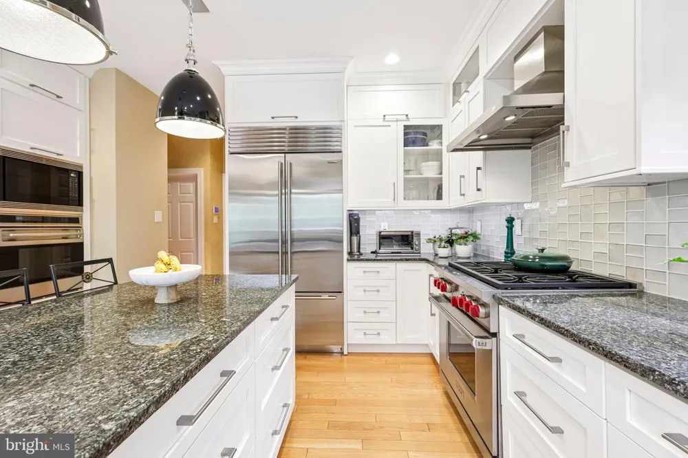 106 CHRISTOPHER DRIVE Princeton, NJ 08540