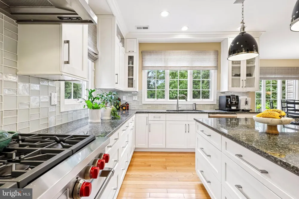 106 CHRISTOPHER DRIVE Princeton, NJ 08540