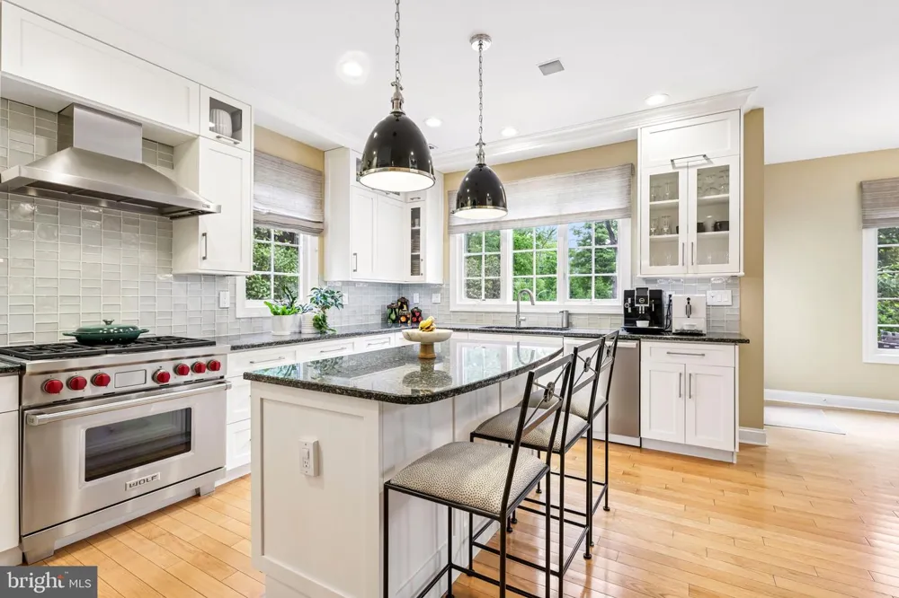 106 CHRISTOPHER DRIVE Princeton, NJ 08540