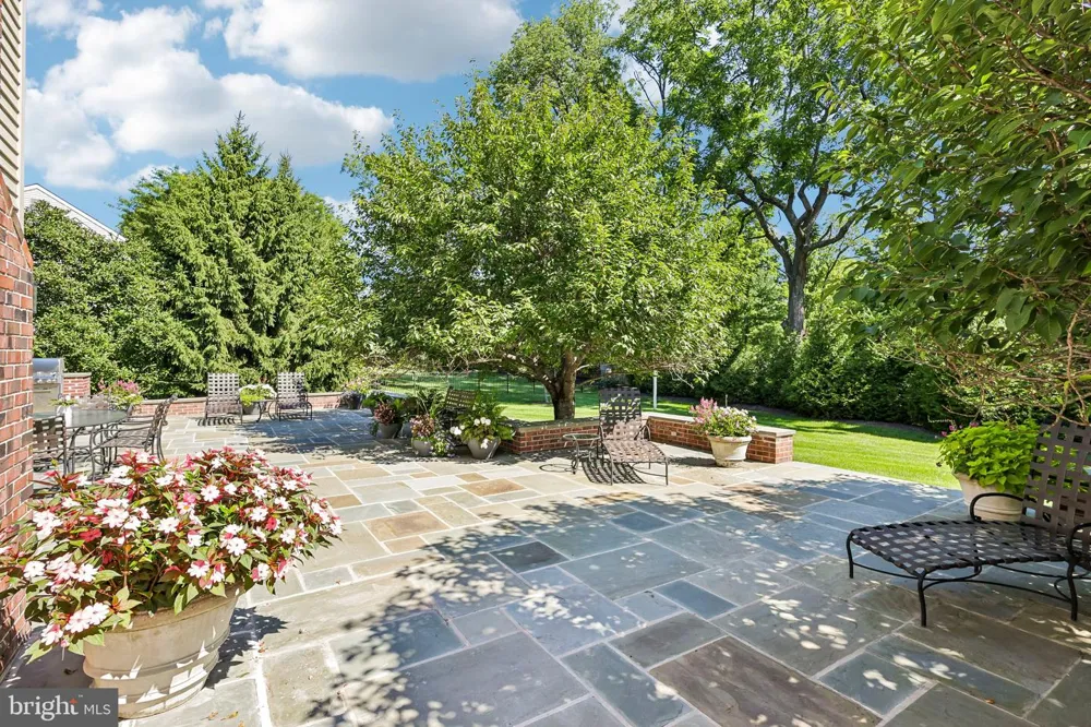 106 CHRISTOPHER DRIVE Princeton, NJ 08540