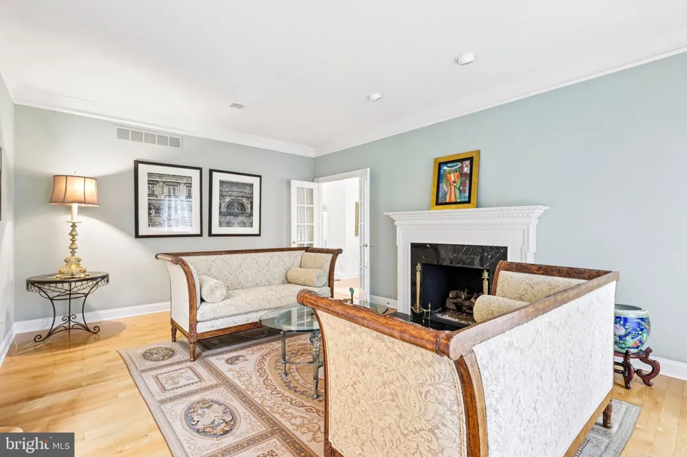 106 CHRISTOPHER DRIVE Princeton, NJ 08540