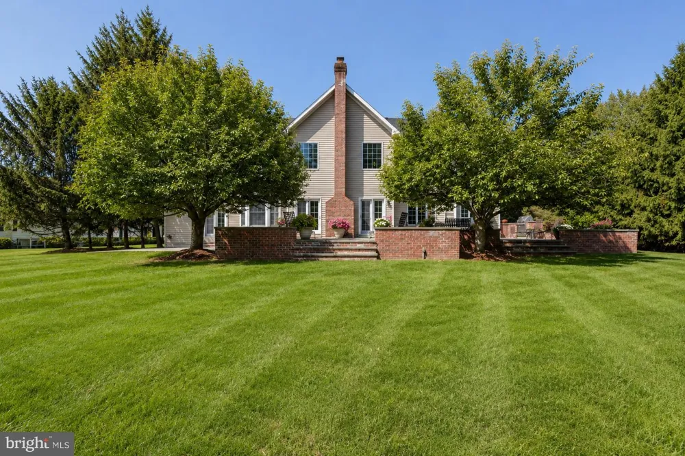 106 CHRISTOPHER DRIVE Princeton, NJ 08540