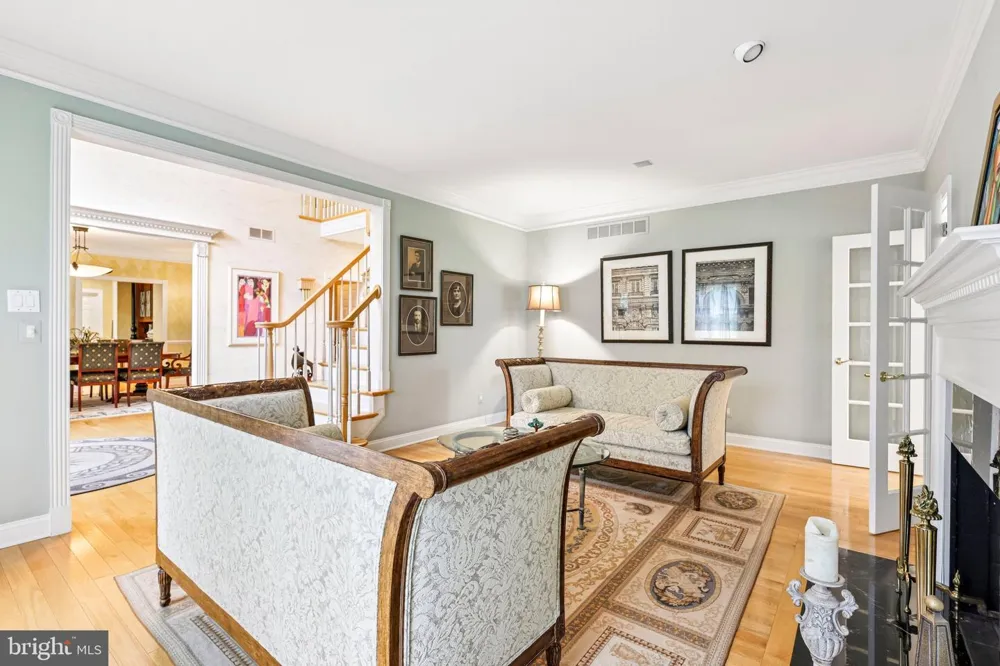 106 CHRISTOPHER DRIVE Princeton, NJ 08540