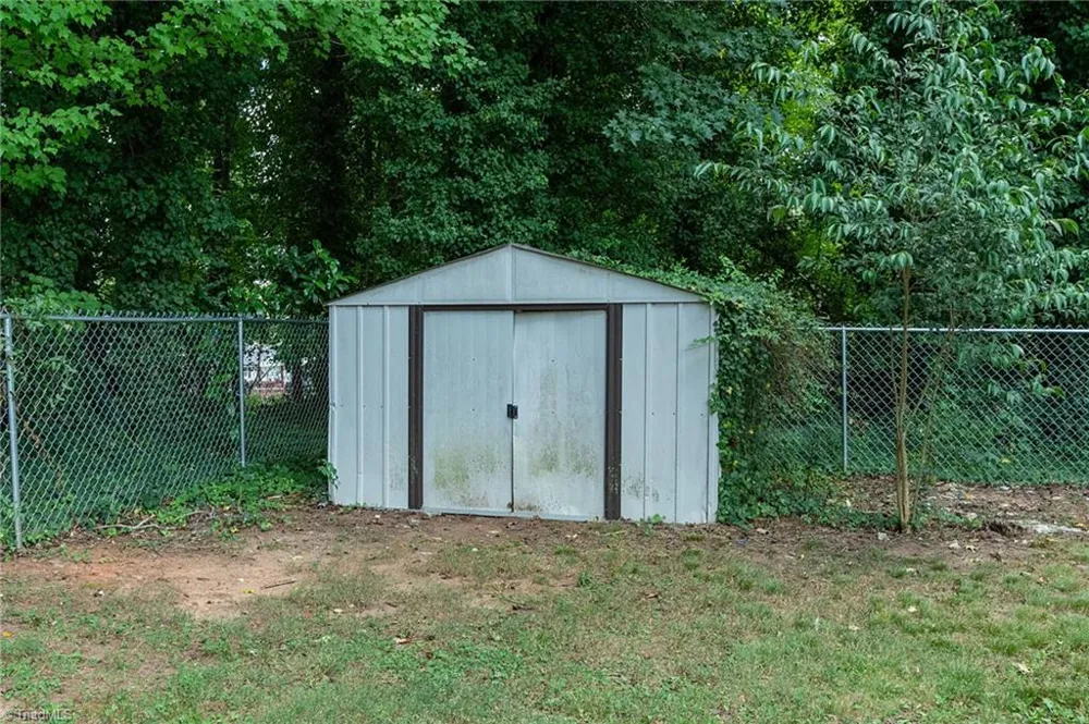 4421 Old Lexington Road Winston-Salem, NC 27107