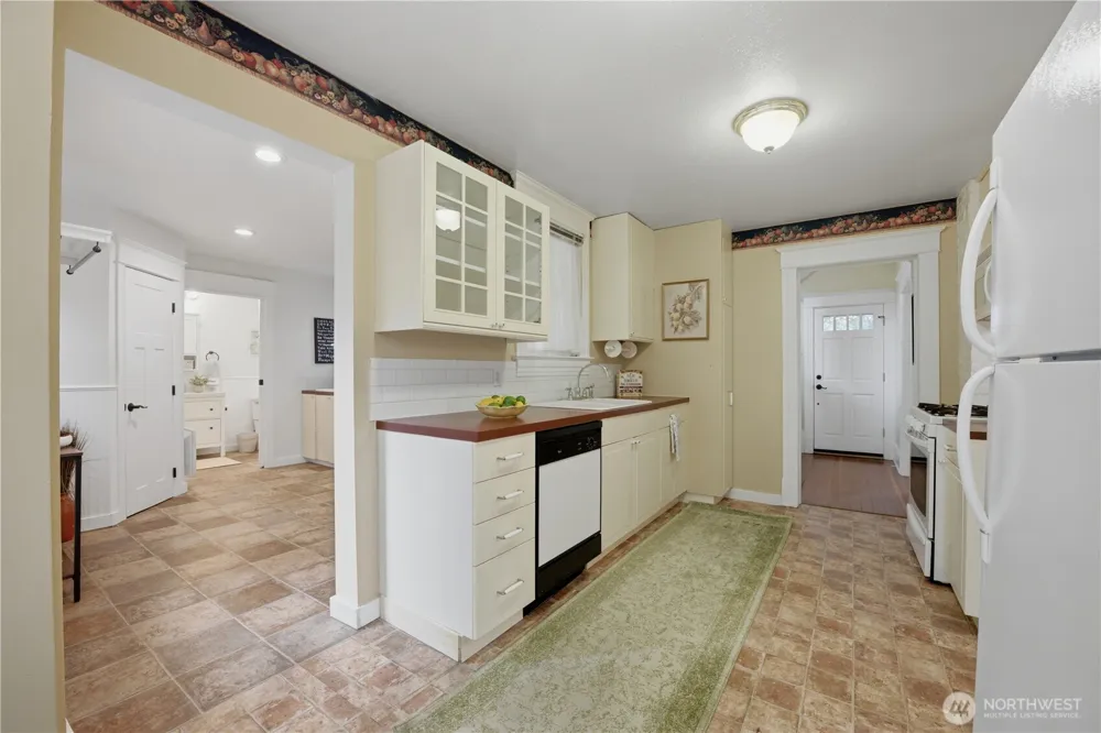 919 20th Avenue S Seattle, WA 98144