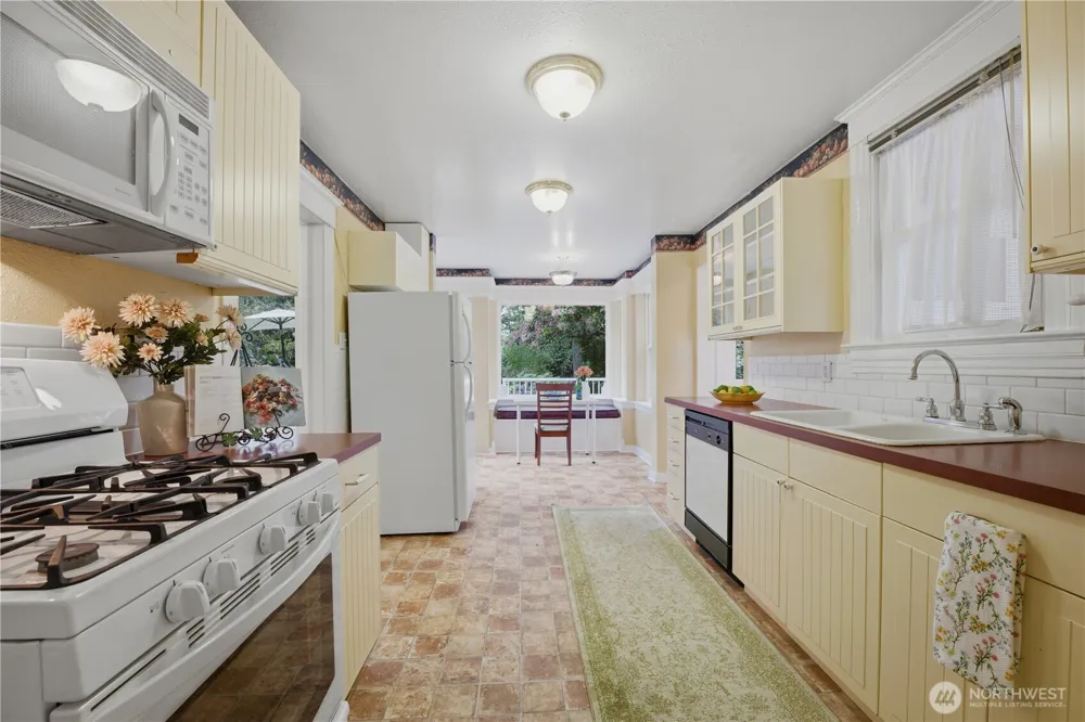 919 20th Avenue S Seattle, WA 98144