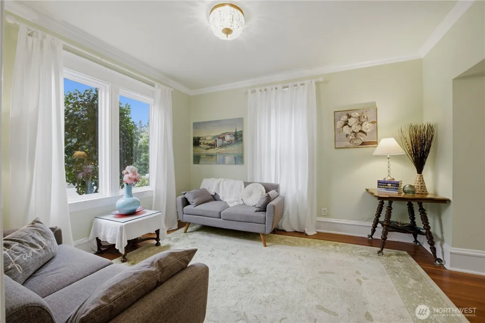 919 20th Avenue S Seattle, WA 98144