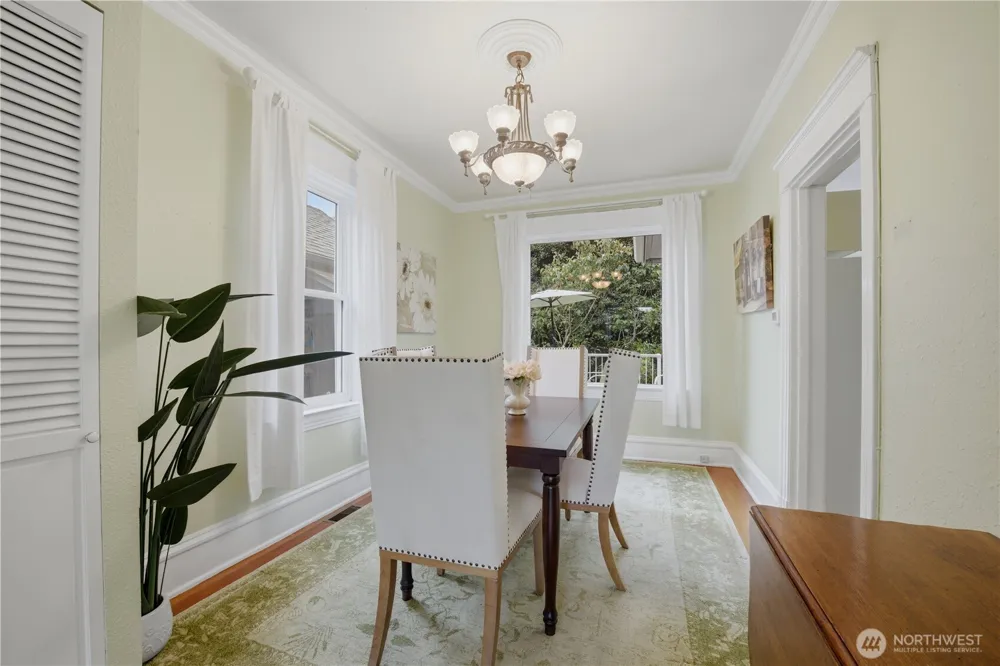 919 20th Avenue S Seattle, WA 98144