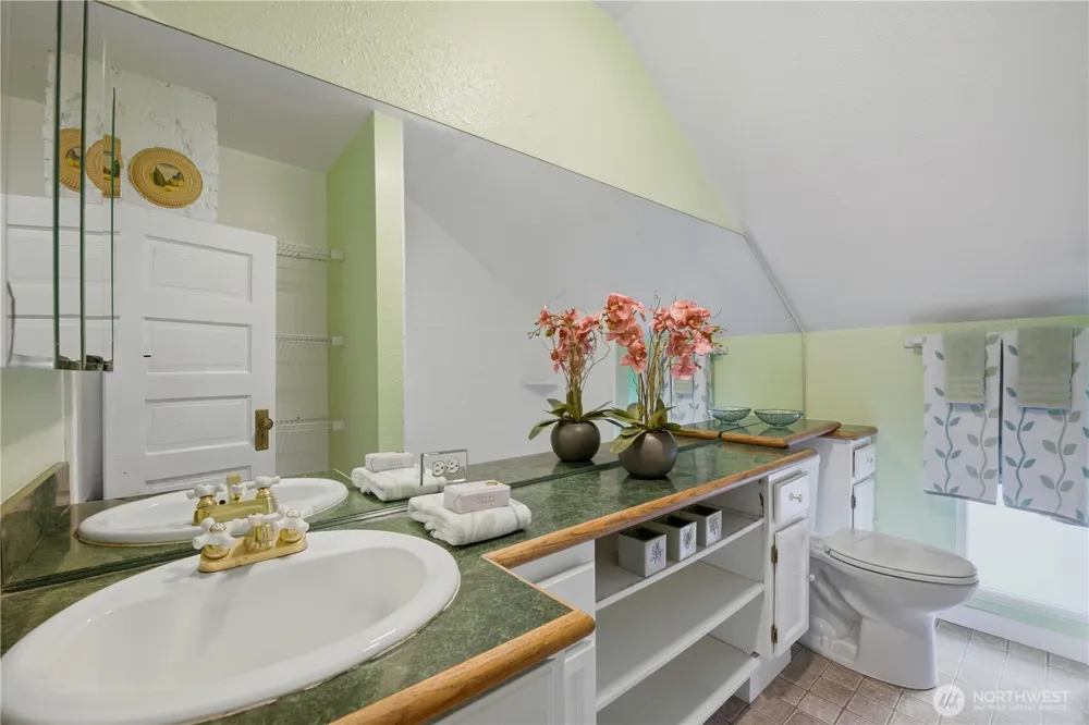 919 20th Avenue S Seattle, WA 98144