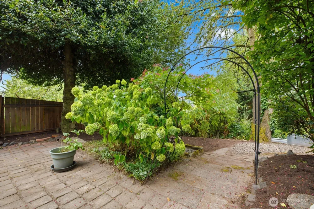 919 20th Avenue S Seattle, WA 98144