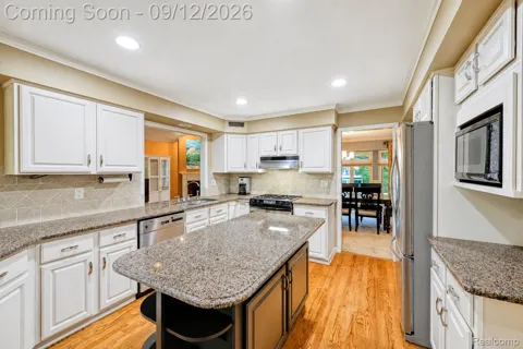 39202 Point Court