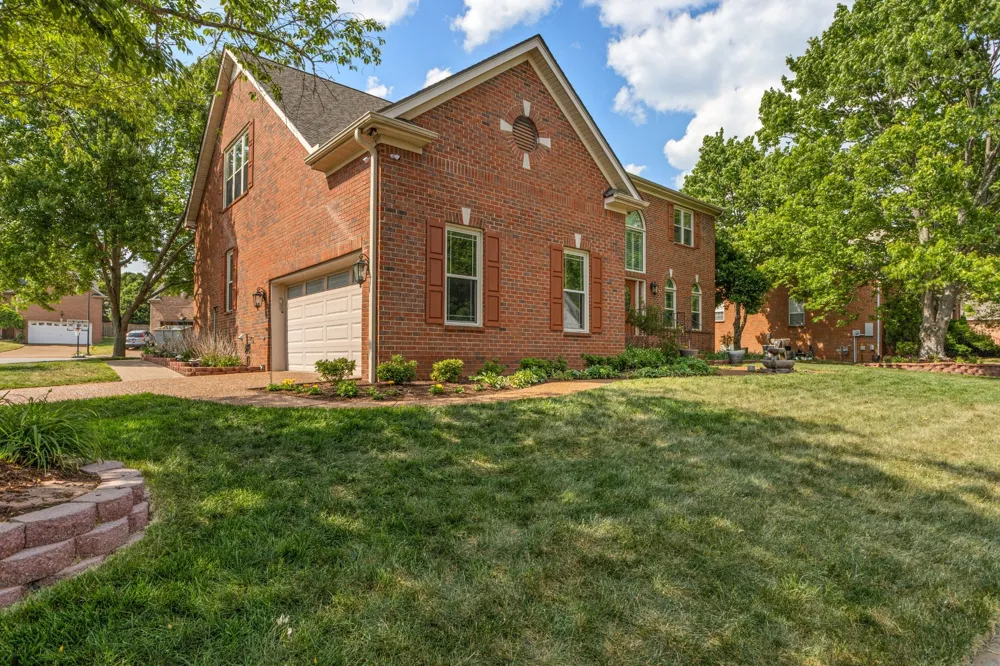 318 Logans Cir Franklin, TN 37067