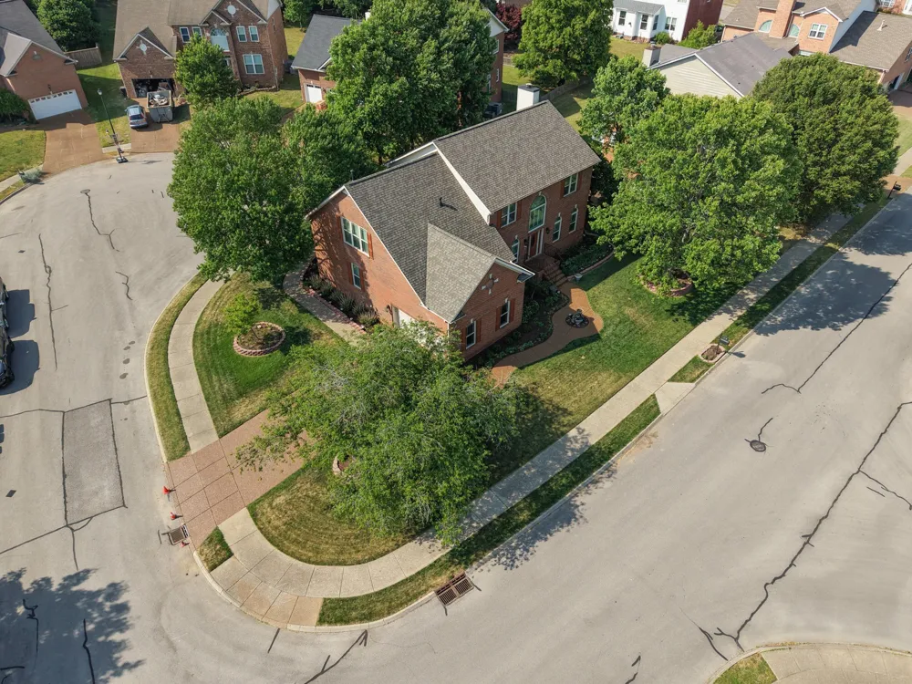 318 Logans Cir Franklin, TN 37067