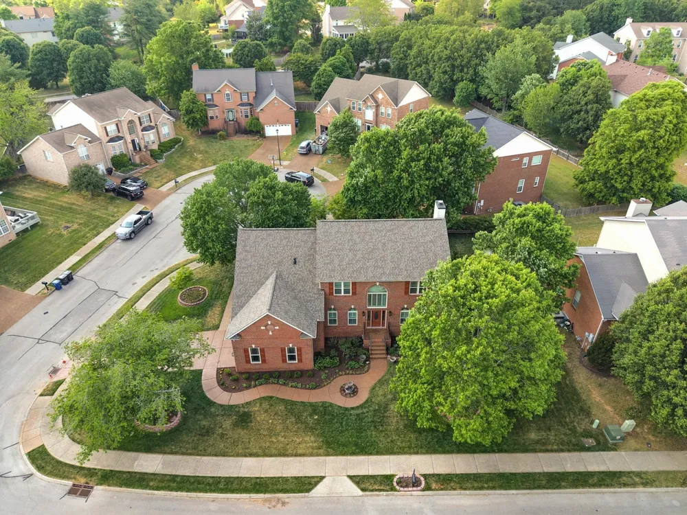 318 Logans Cir Franklin, TN 37067