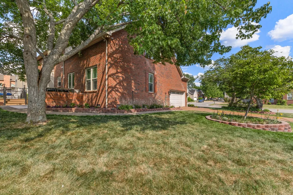 318 Logans Cir Franklin, TN 37067