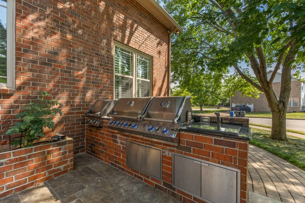 318 Logans Cir Franklin, TN 37067