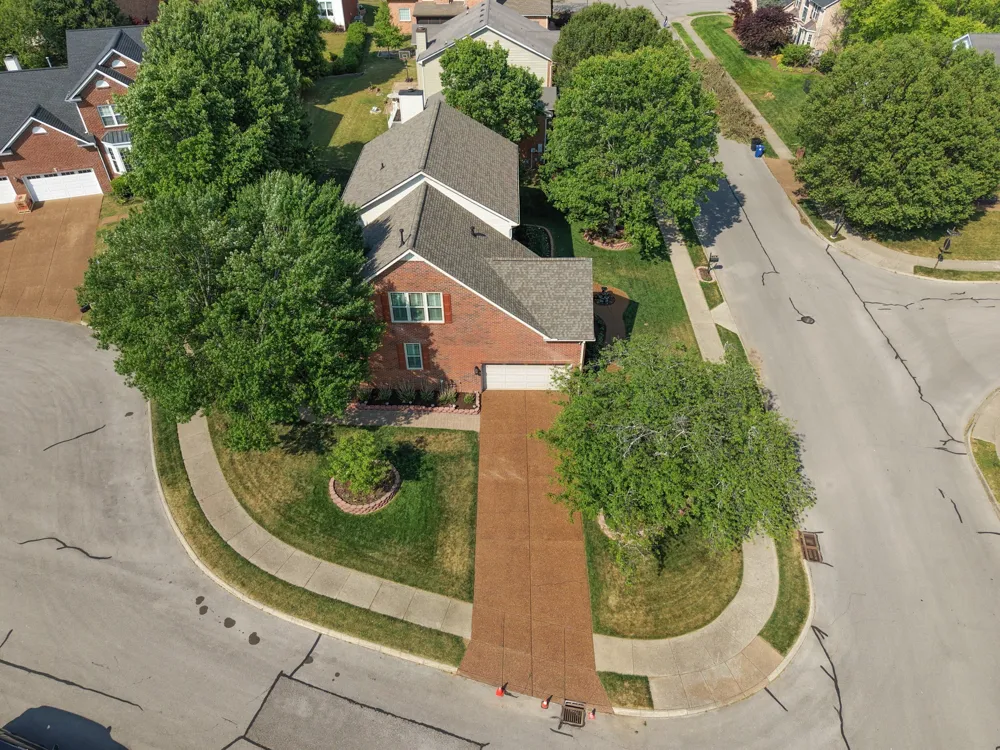 318 Logans Cir Franklin, TN 37067