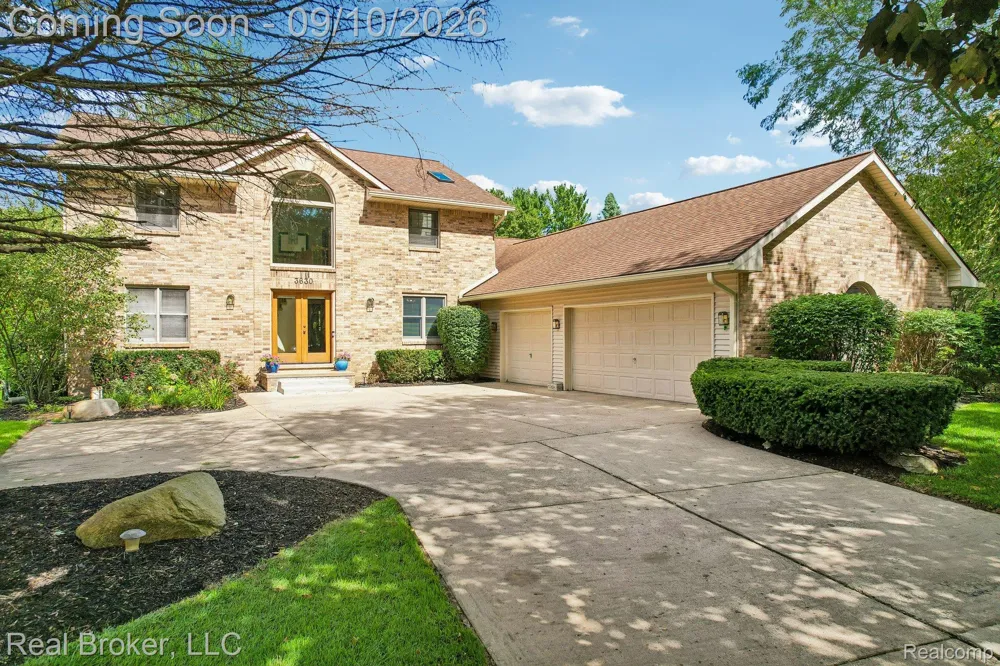3630 Car Drive Commerce Charter Township, MI 48382