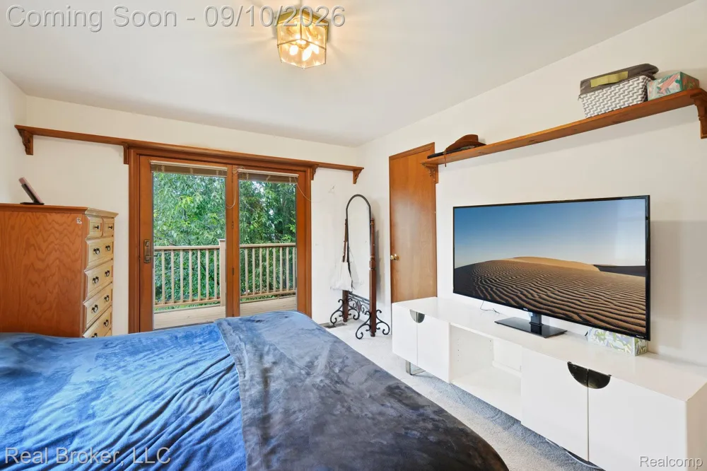 3630 Car Drive Commerce Charter Township, MI 48382