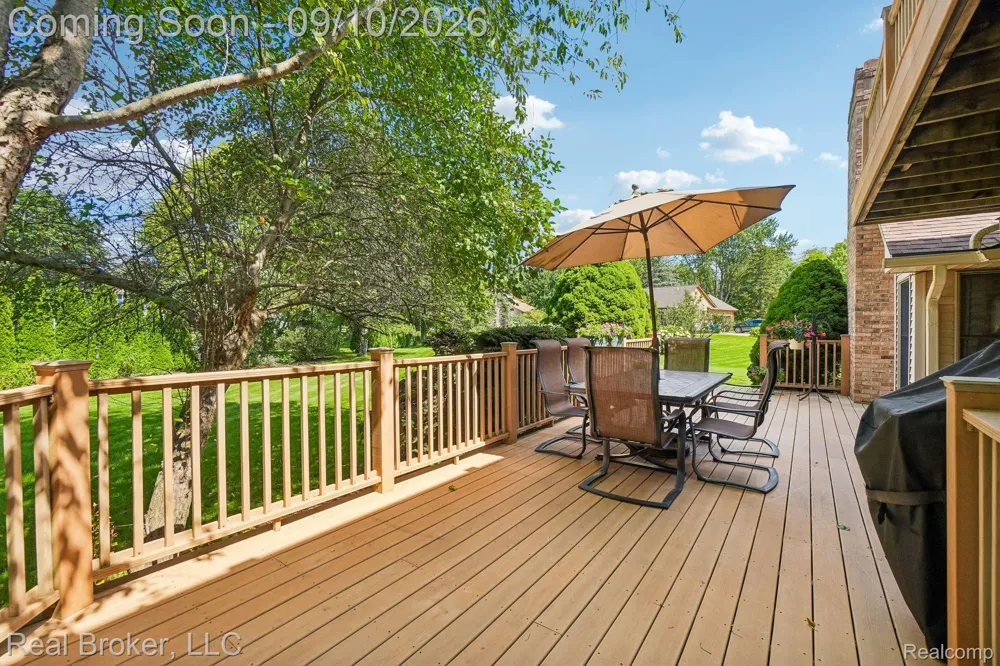 3630 Car Drive Commerce Charter Township, MI 48382