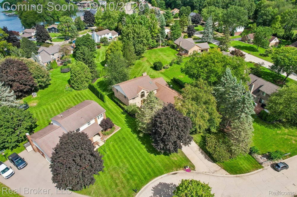 3630 Car Drive Commerce Charter Township, MI 48382