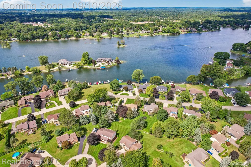 3630 Car Drive Commerce Charter Township, MI 48382