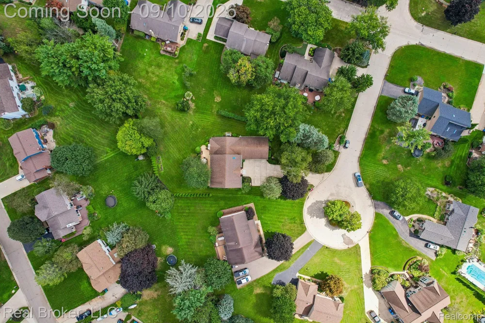 3630 Car Drive Commerce Charter Township, MI 48382