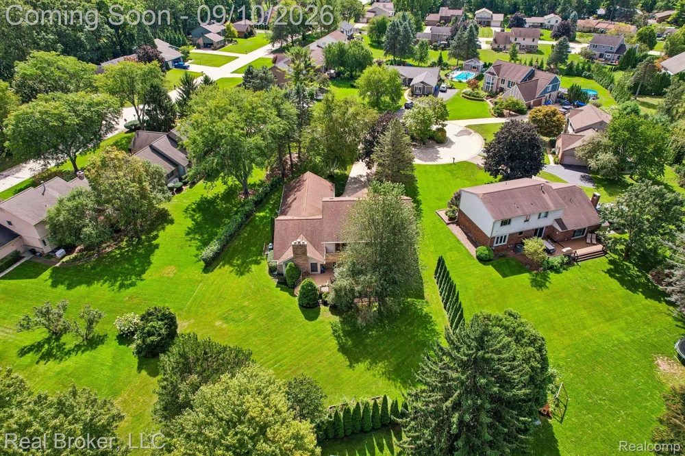 3630 Car Drive Commerce Charter Township, MI 48382