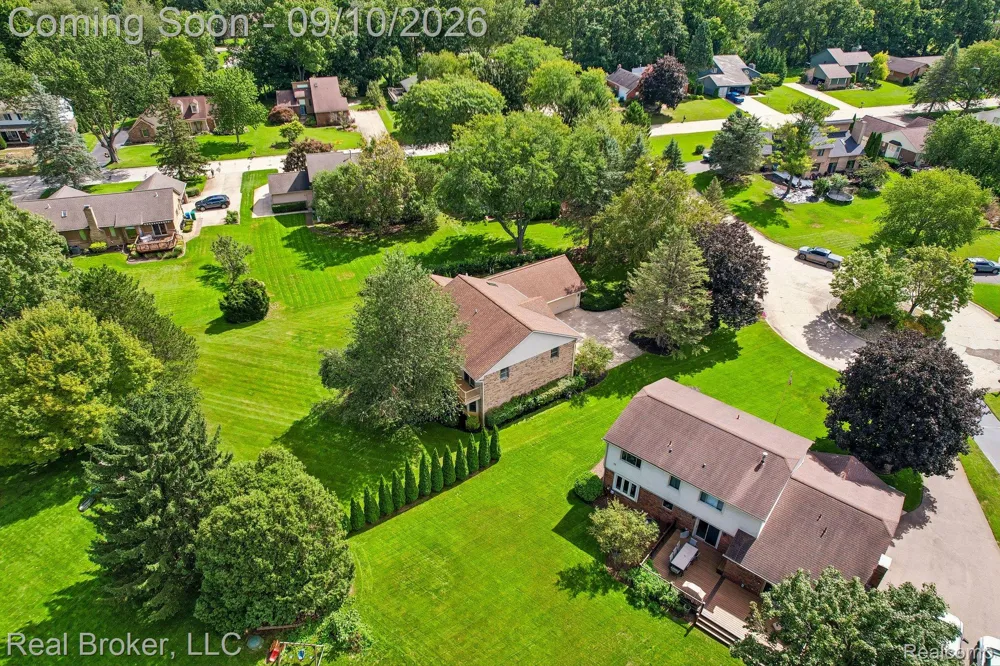 3630 Car Drive Commerce Charter Township, MI 48382