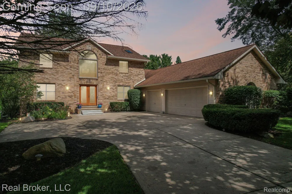 3630 Car Drive Commerce Charter Township, MI 48382