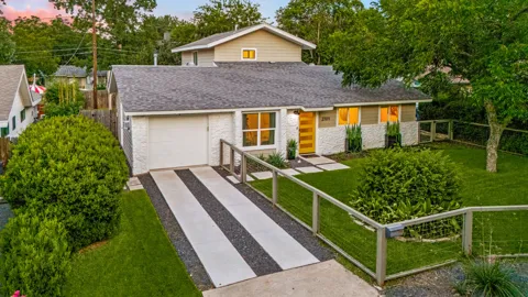 2701 Friar Tuck Lane