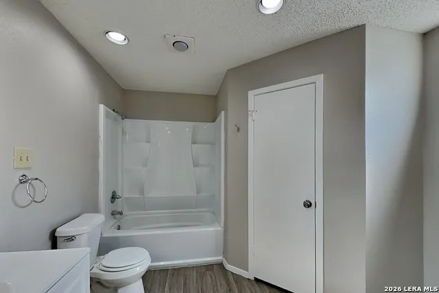 14250 CLOVER HL San Antonio, TX 78217