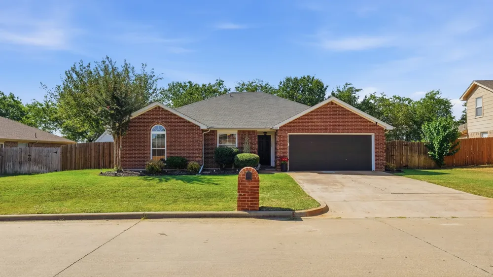 508 E Oak Street Aledo, TX 76008