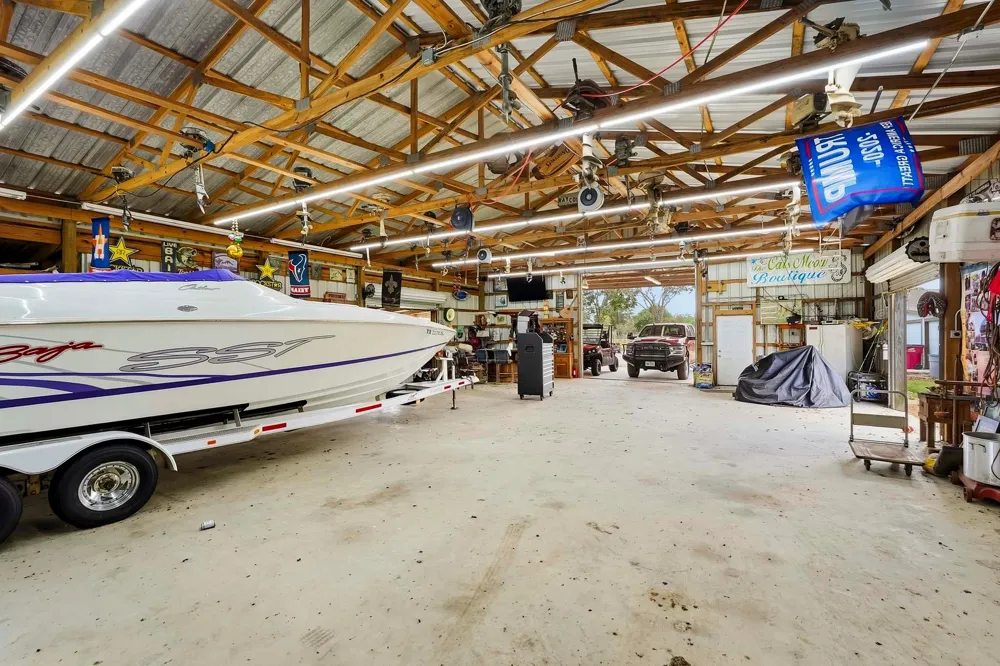 6340 Beard Rd Road Needville, TX 77461