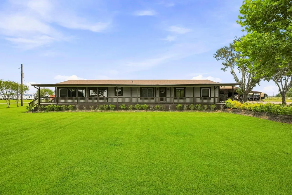 6340 Beard Rd Road Needville, TX 77461