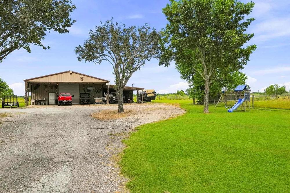 6340 Beard Rd Road Needville, TX 77461