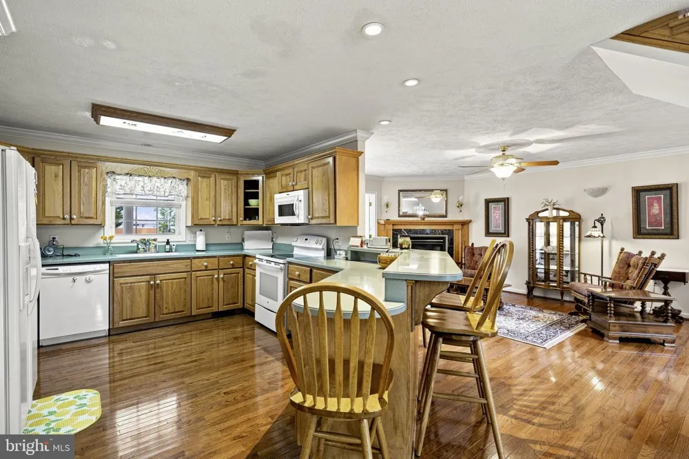 150 COLLINS AVENUE Luray, VA 22835