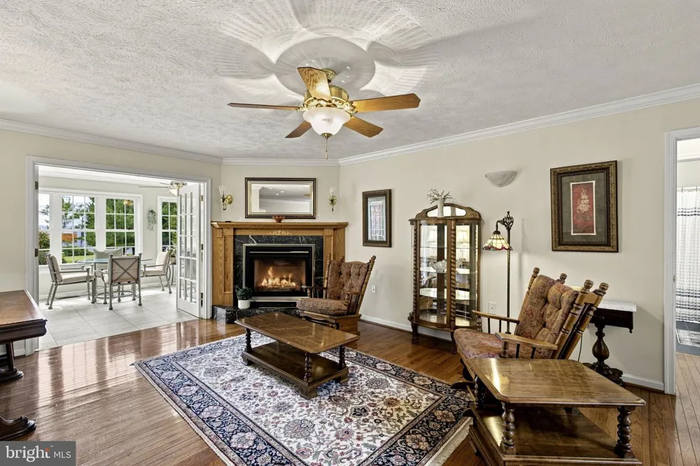 150 COLLINS AVENUE Luray, VA 22835
