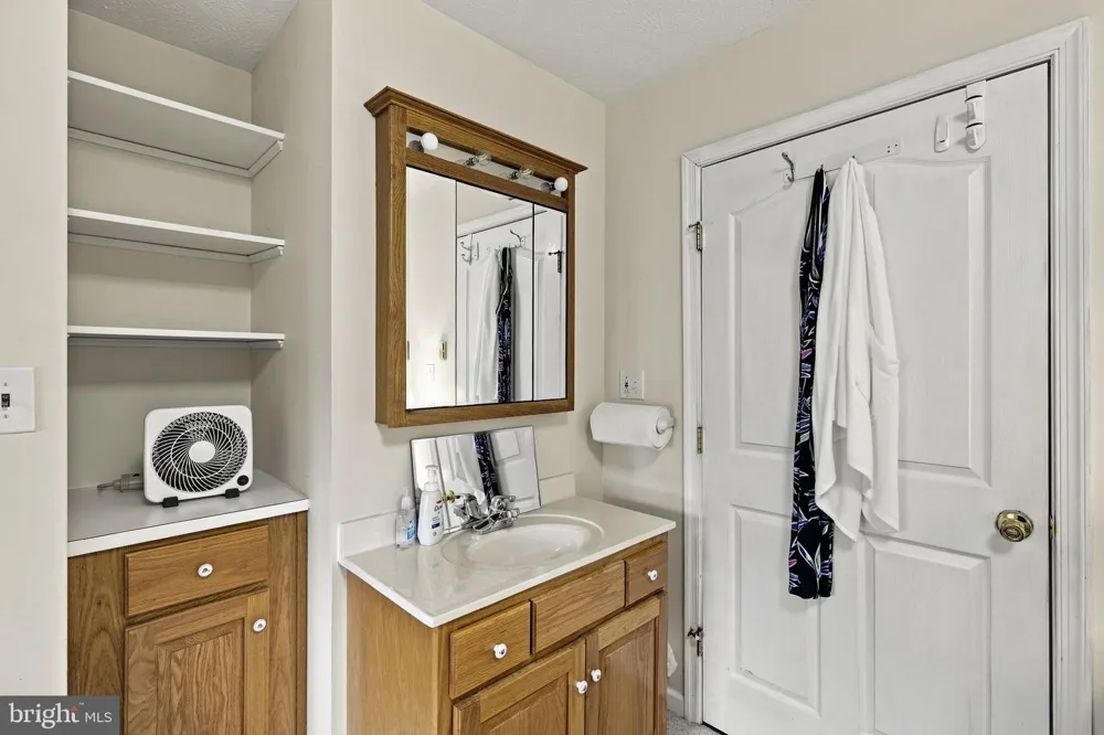 150 COLLINS AVENUE Luray, VA 22835