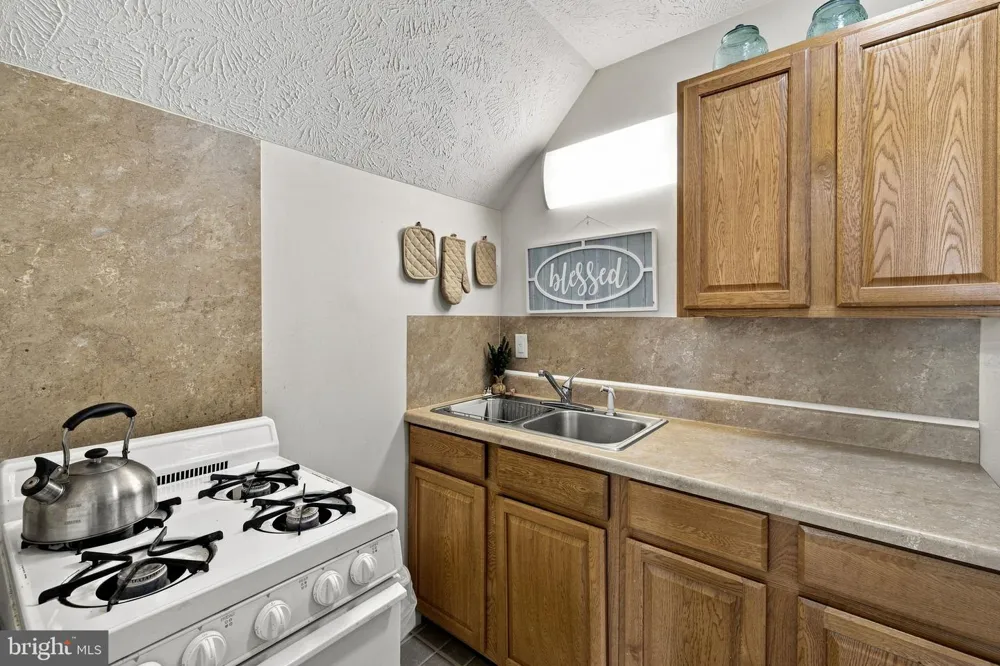 150 COLLINS AVENUE Luray, VA 22835